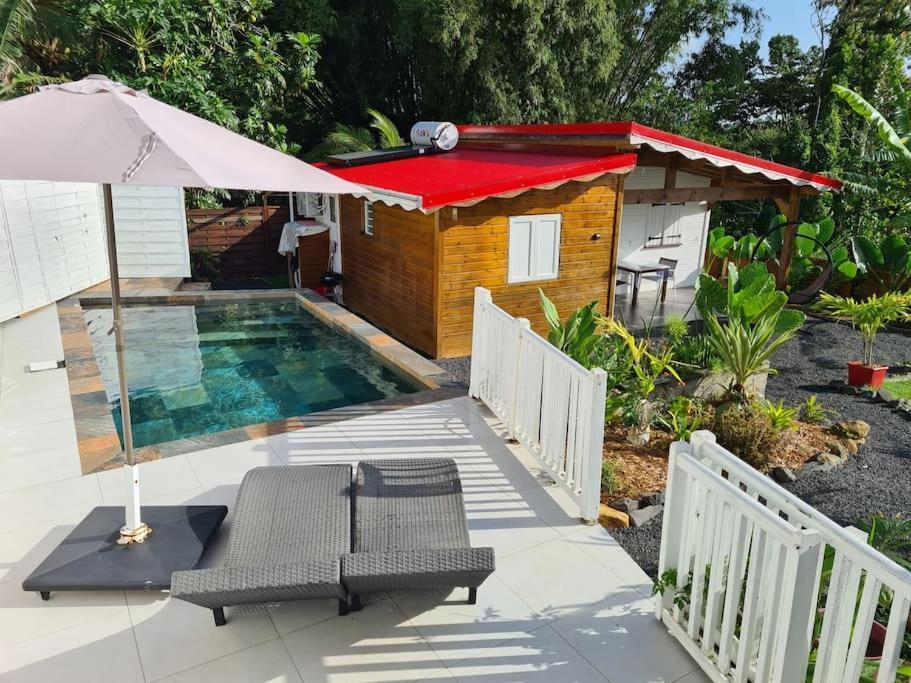 Maison De Campagne Avec Piscine Et Spa Lamentin Bagian luar foto